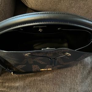 Michael Kors Bucket Handbag